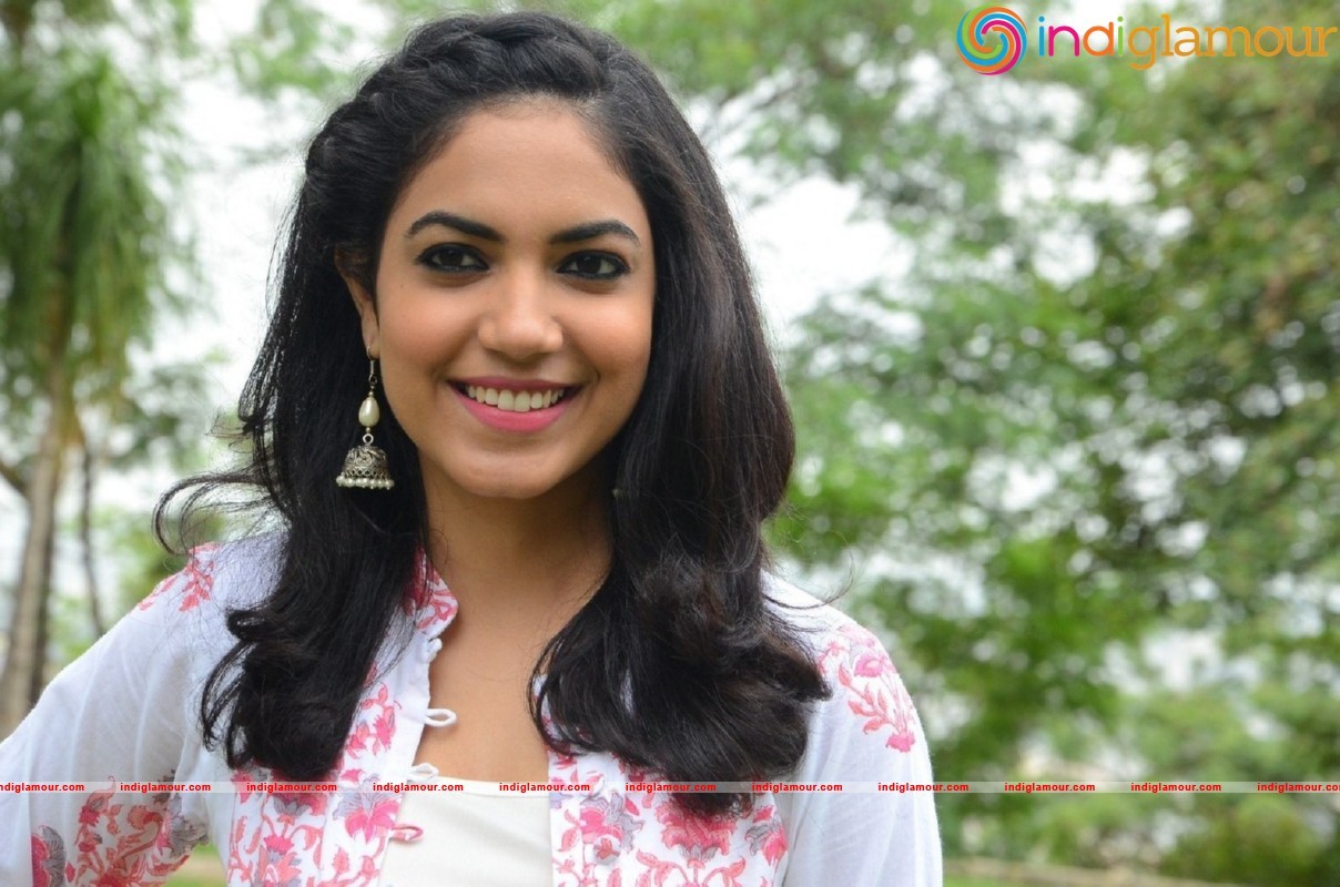 Rithu Varma Latest Photos Gallery Actress hd photo