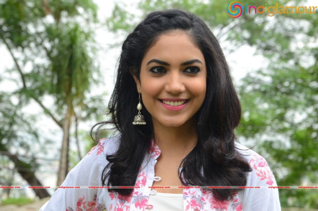 Rithu Varma Latest Photos Gallery Actress hd photo