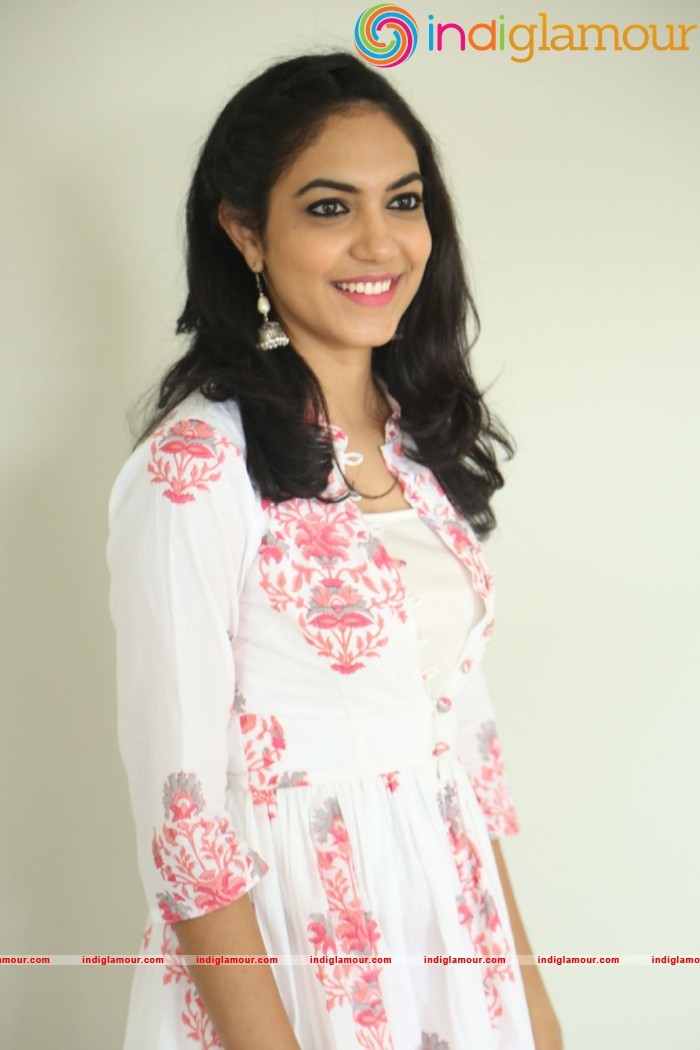 Reethu Varma Latest Photos Gallery Actress hd photo