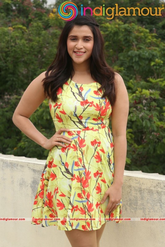 Manara Chopra Latest Hot Photos Gallery Actress hd photo