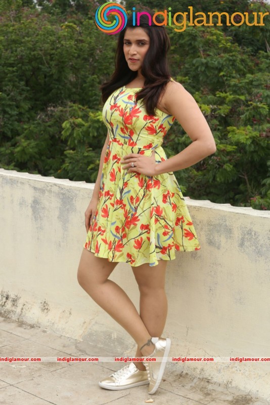 Manara Chopra Latest Hot Photos Gallery Actress hd photo