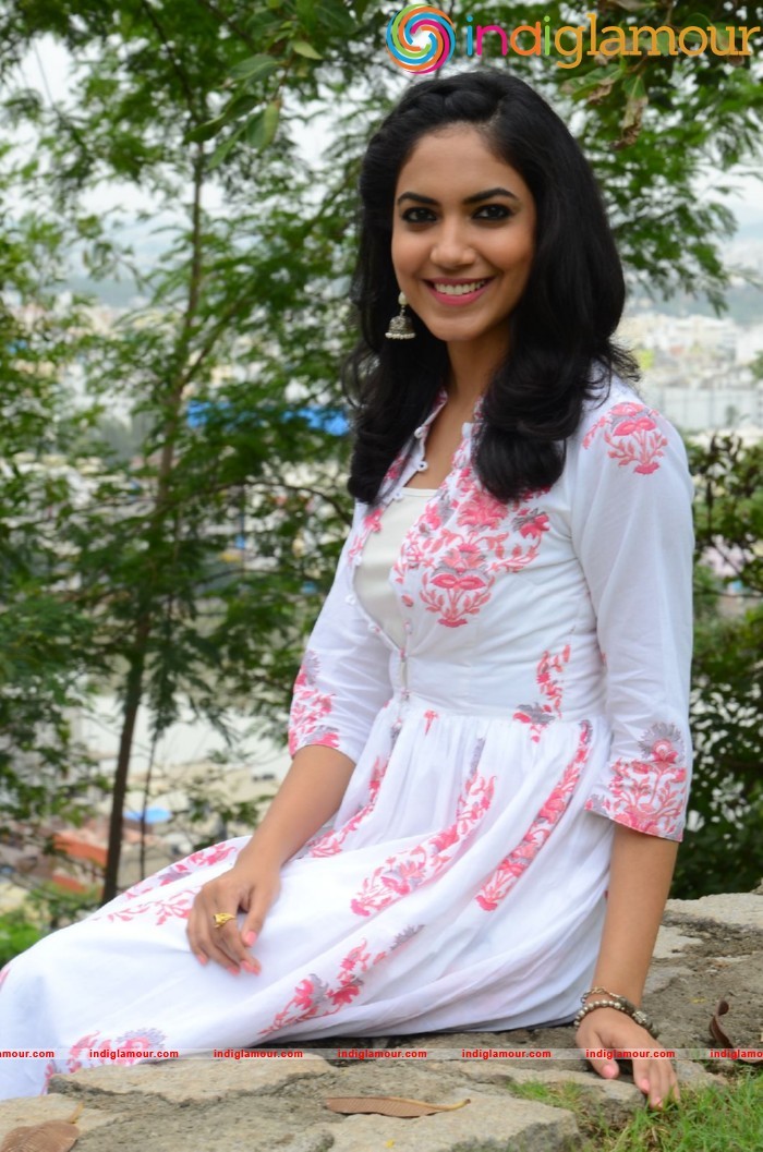 Reethu Varma Actress hd photo