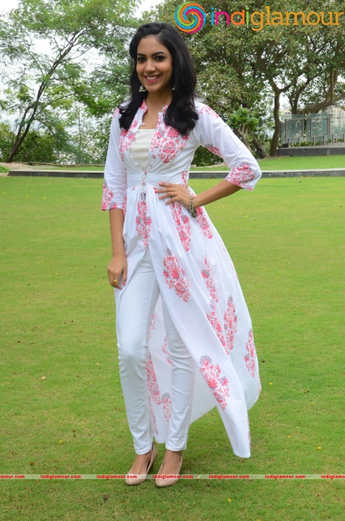 Reethu Varma Actress hd photo