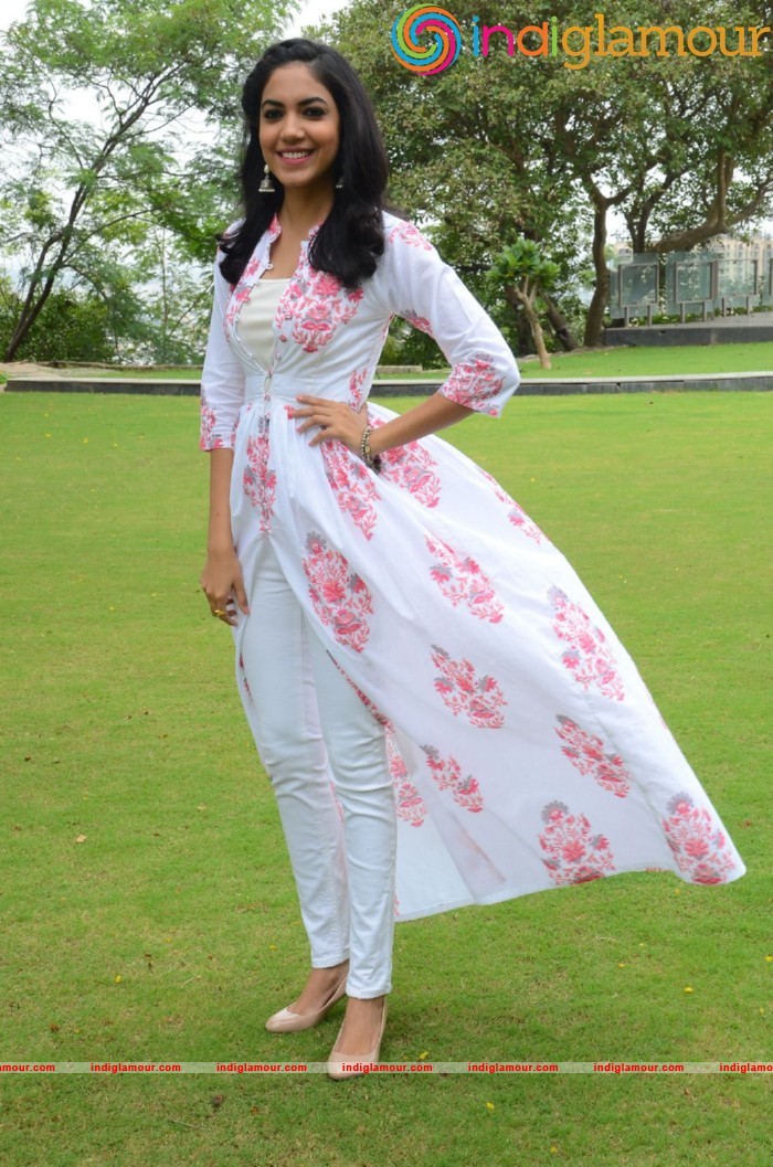 Reethu Varma Actress hd photo