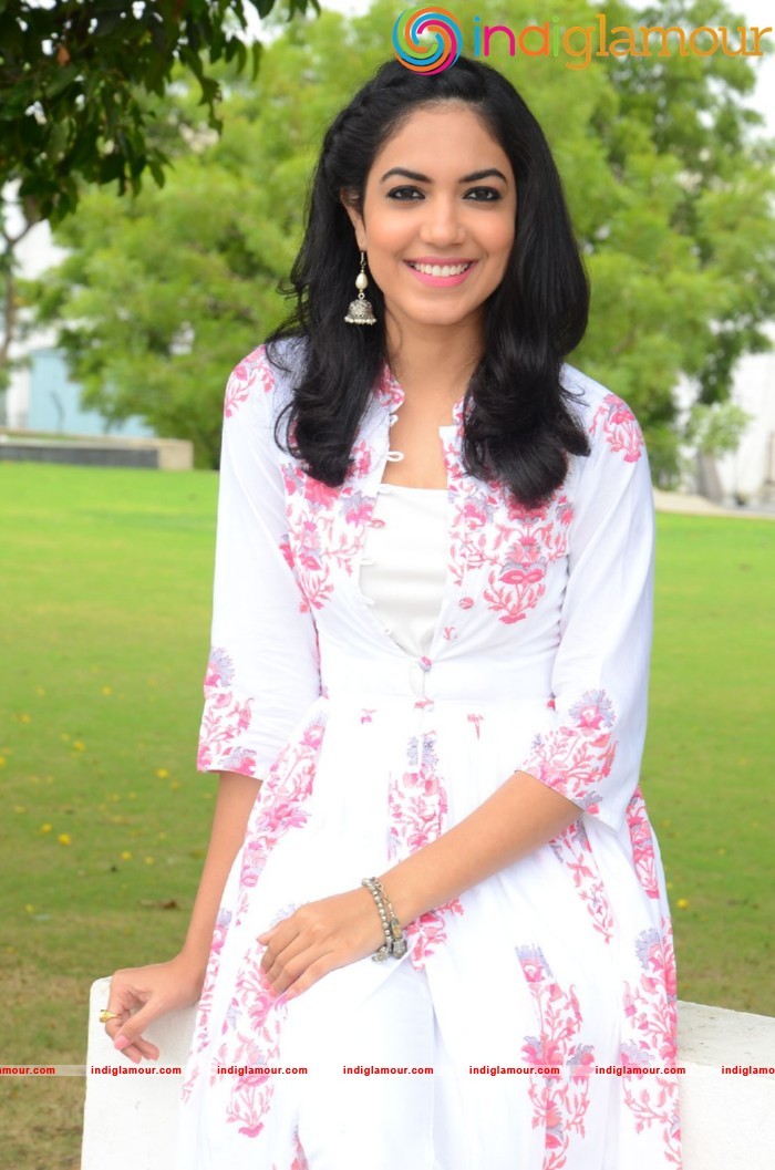 Reethu Varma Actress hd photo