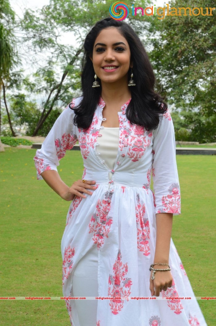Reethu Varma Actress hd photo