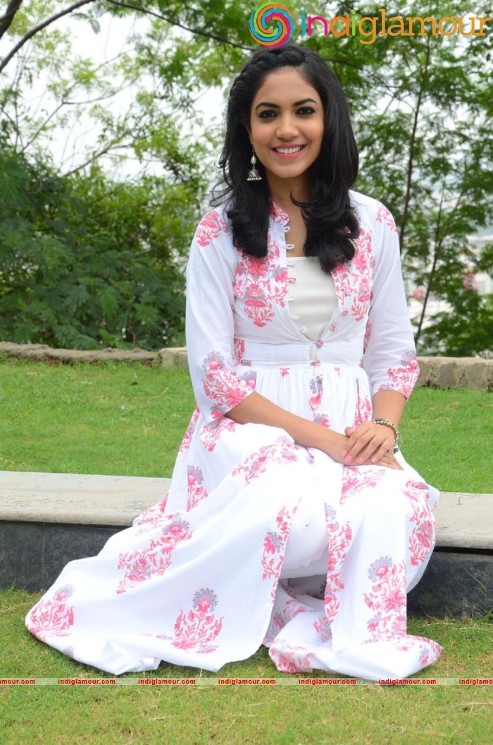 Reethu Varma Actress hd photo
