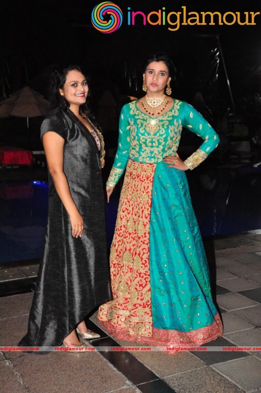Mannara Chopra Latest Photos Gallery Actress hd photo