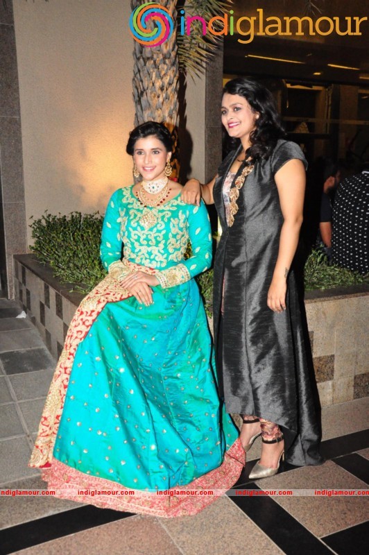 Mannara Chopra Latest Photos Gallery Actress hd photo
