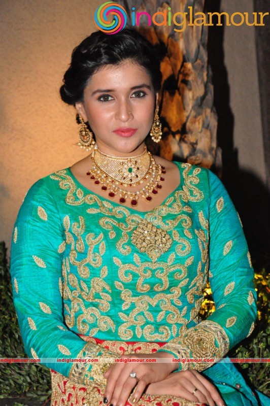 Mannara Chopra Latest Photos Gallery Actress hd photo