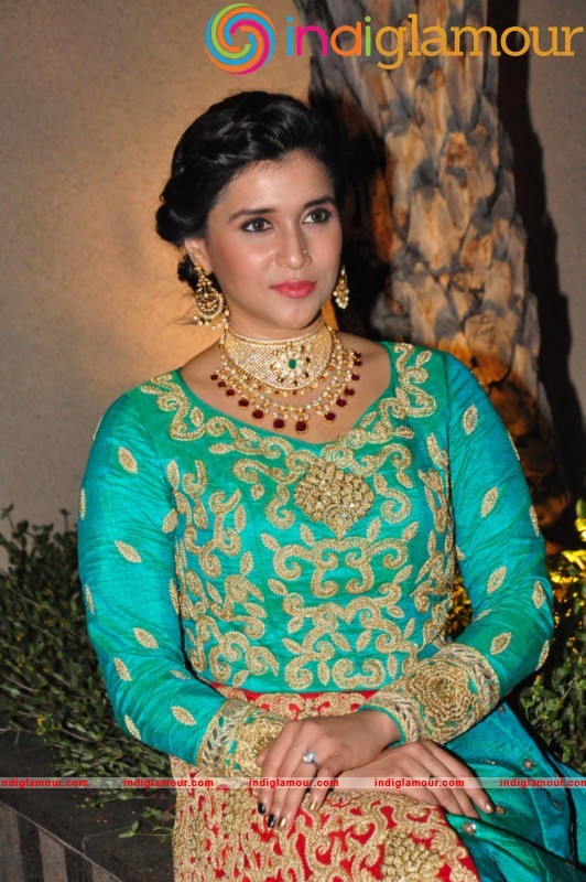 Mannara Chopra Latest Photos Gallery Actress hd photo