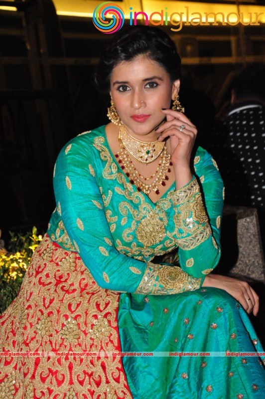 Mannara Chopra Latest Photos Gallery Actress hd photo
