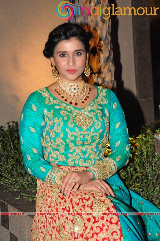 Mannara Chopra Latest Photos Gallery Actress hd photo