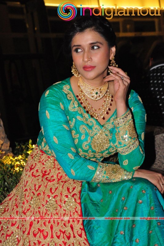 Mannara Chopra Latest Photos Gallery Actress hd photo
