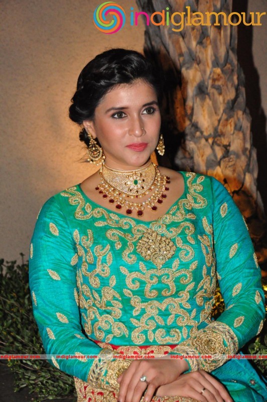 Mannara Chopra Latest Photos Gallery Actress hd photo