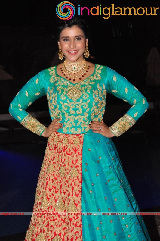 Mannara Chopra Latest Photo Gallery Actress hd photo