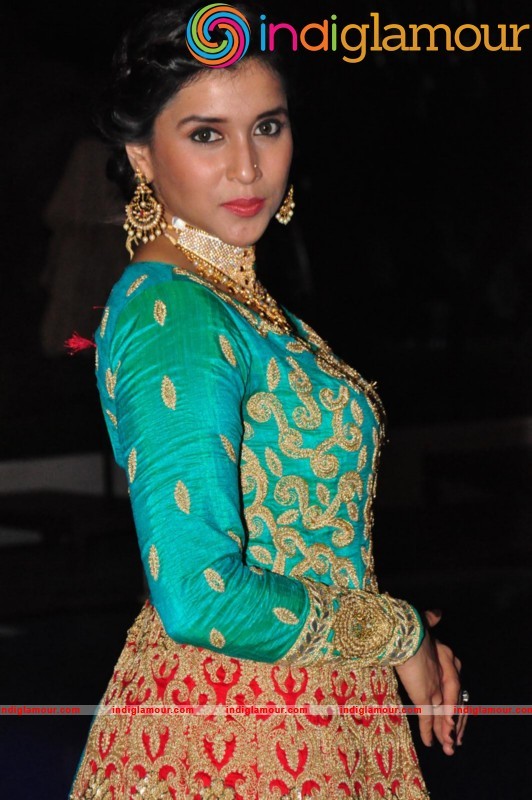 Mannara Chopra Latest Photo Gallery Actress hd photo