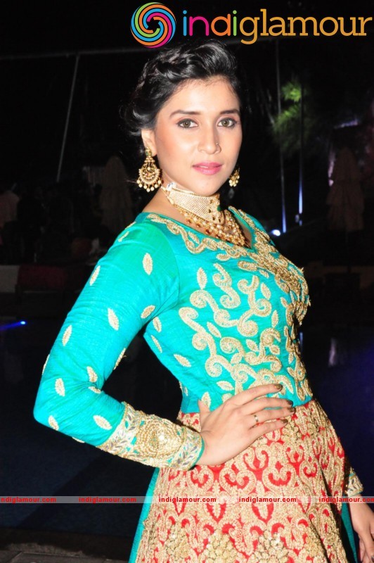 Mannara Chopra Latest Photo Gallery Actress hd photo
