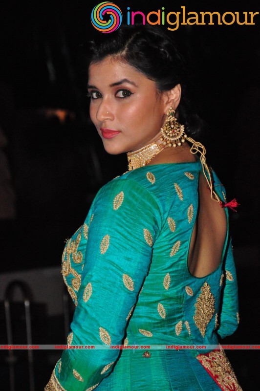 Mannara Chopra Latest Photo Gallery Actress hd photo