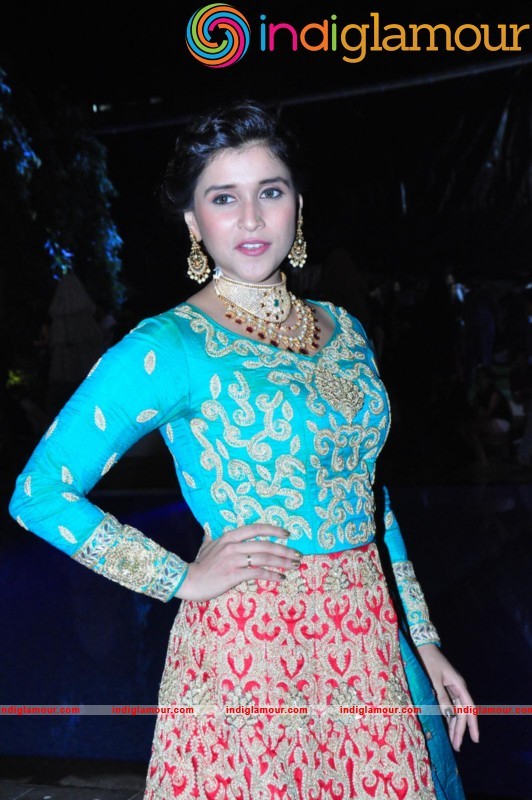 Mannara Chopra Latest Photo Gallery Actress hd photo