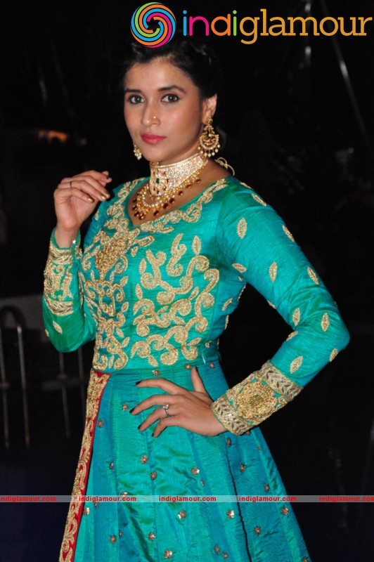 Mannara Chopra Latest Photo Gallery Actress hd photo