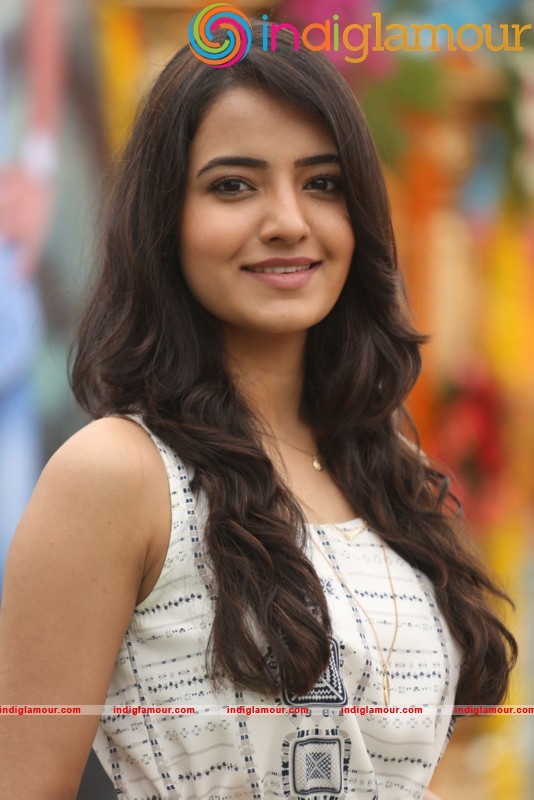 Rxer Mear Latest Photos Gallery Actress hd photo