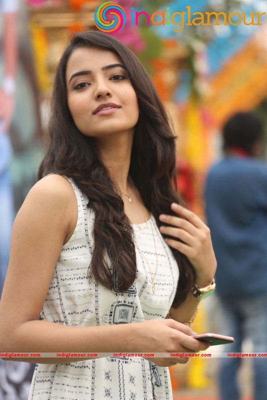 Rxer Mear Latest Photos Gallery Actress hd photo