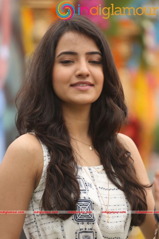Rxer Mear Latest Photos Gallery Actress hd photo