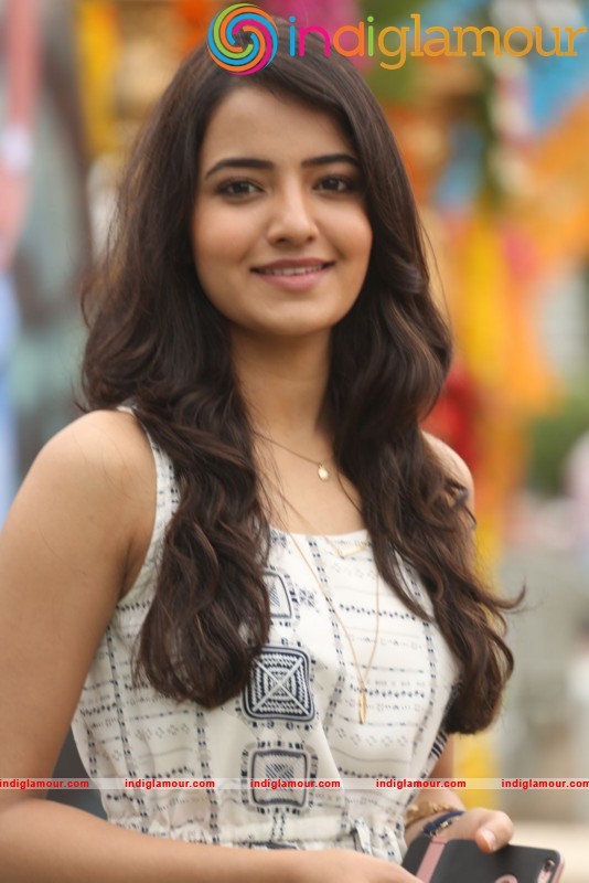 Rxer Mear Latest Photos Gallery Actress hd photo