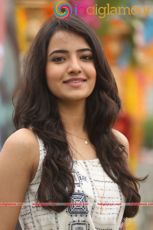 Rxer Mear Latest Photos Gallery Actress hd photo
