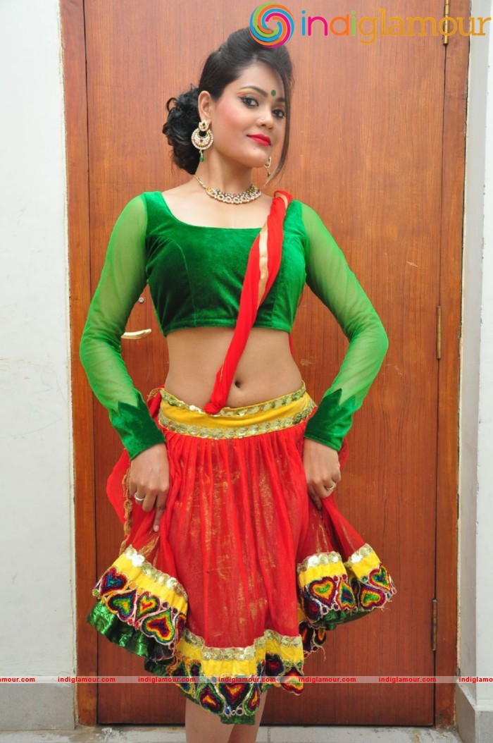 Riya Latest Photos Gallery Actress hd photo