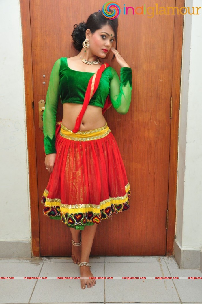 Riya Latest Photos Gallery Actress hd photo