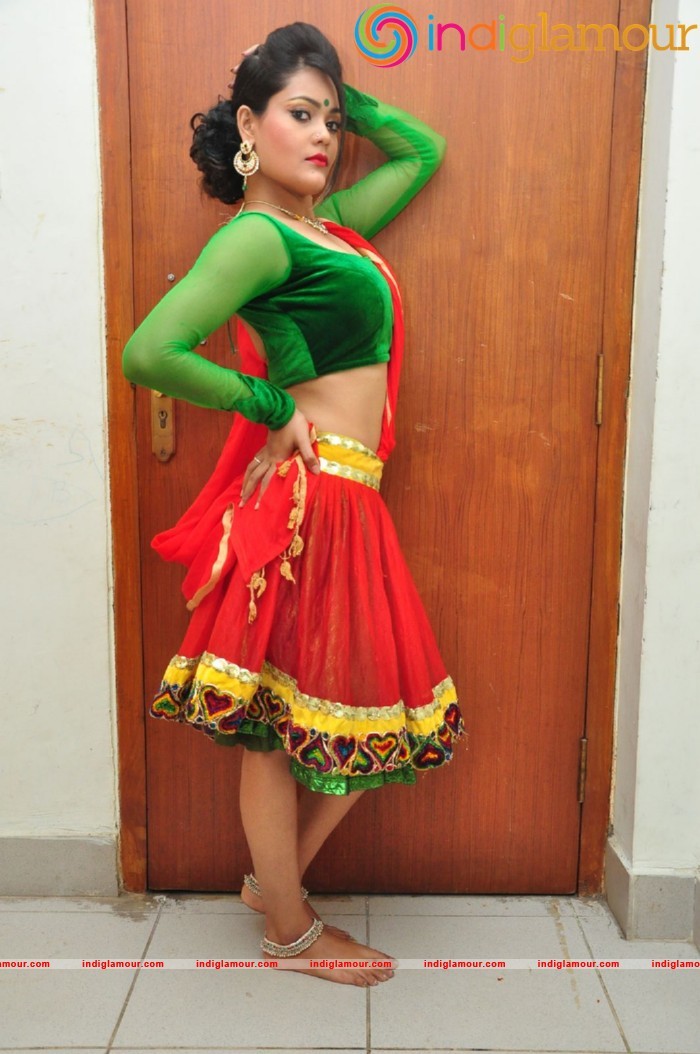 Riya Latest Photos Gallery Actress hd photo