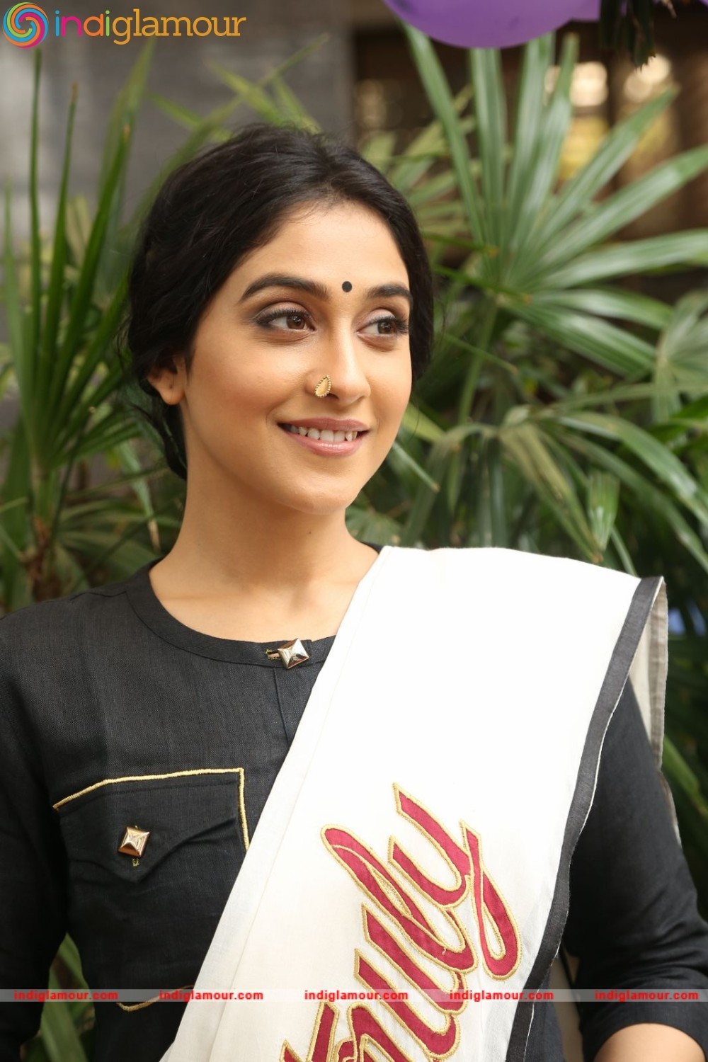 Regina Cassandra Actress hd photo