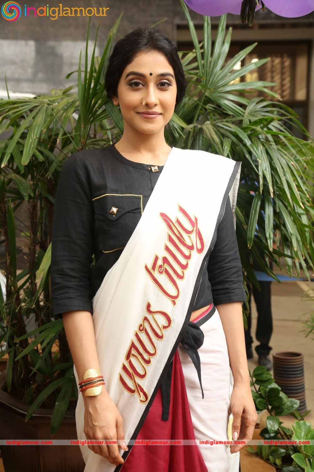 Regina Cassandra Actress hd photo