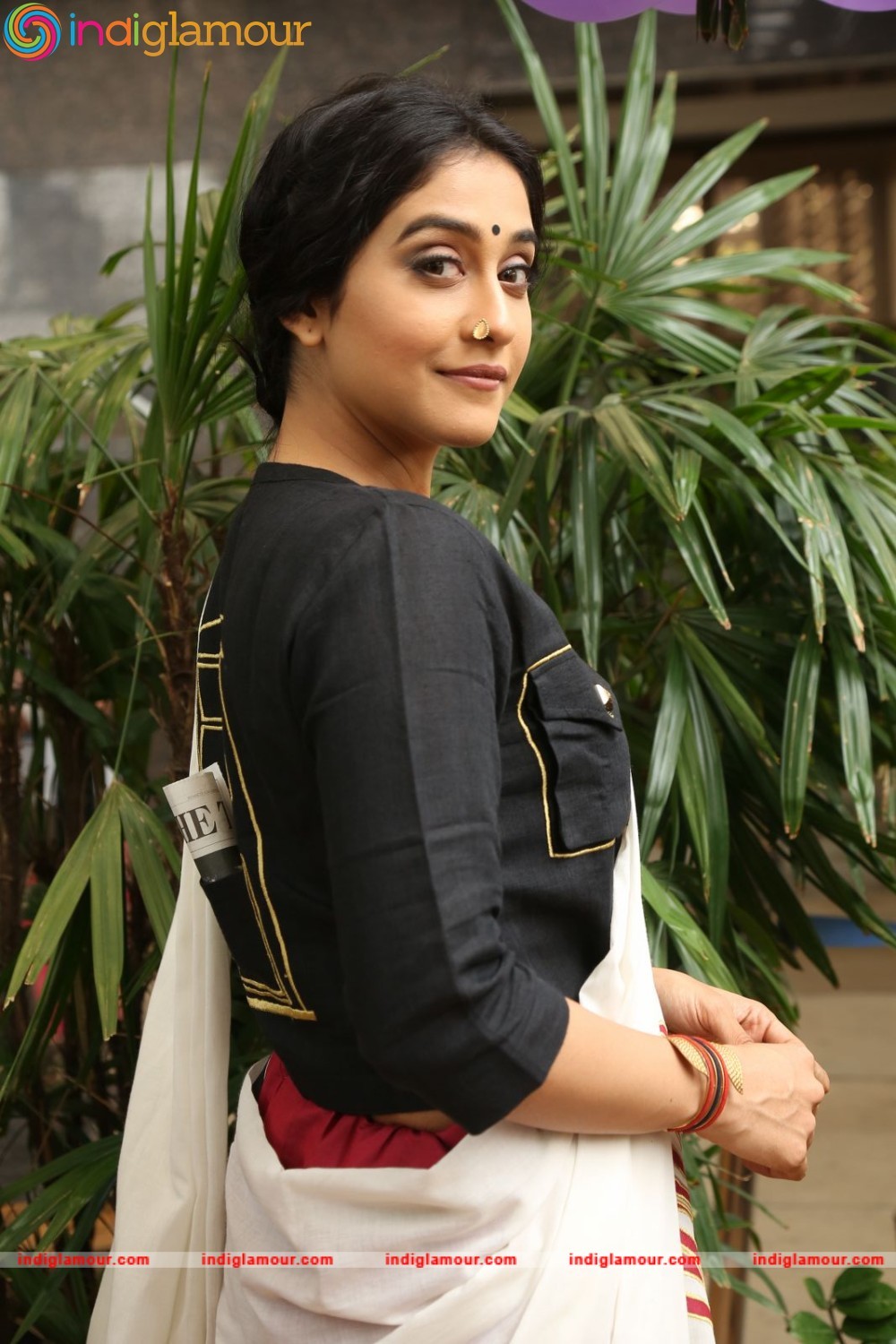 Regina Cassandra Actress hd photo