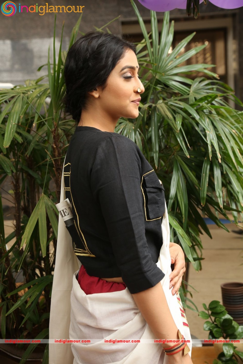 Regina Cassandra Actress hd photo