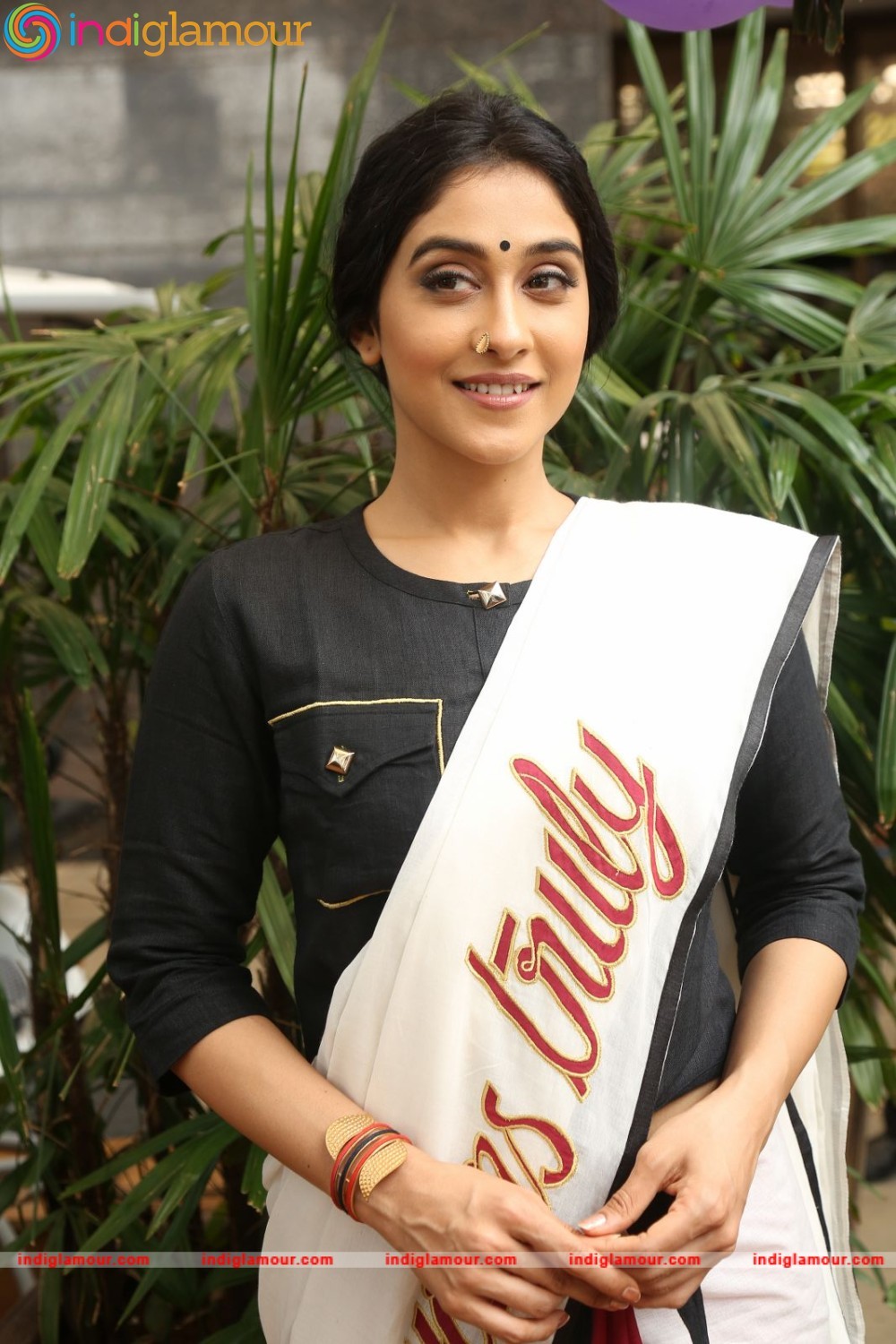 Regina Cassandra Actress hd photo