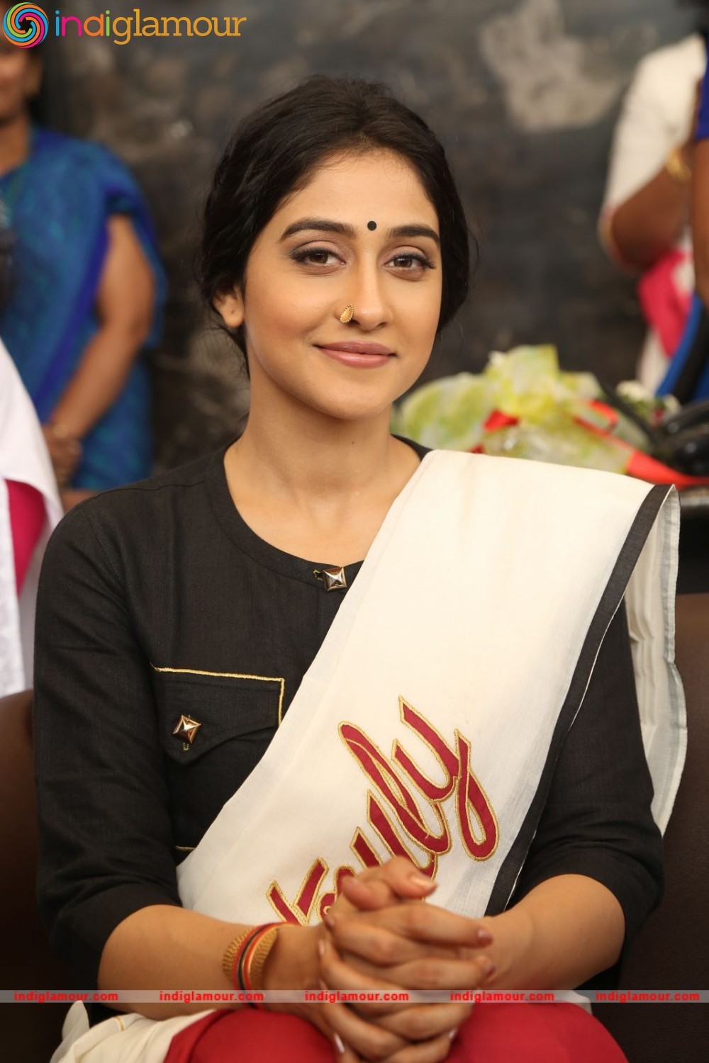 Regina Cassandra Actress hd photo