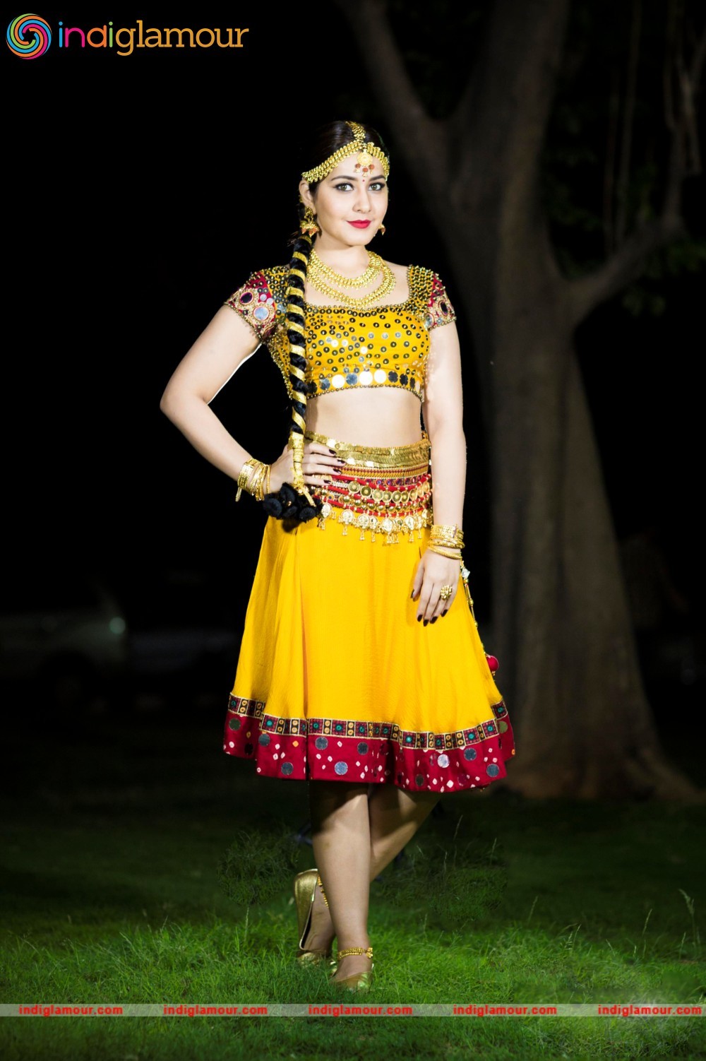 Raashi Khanna Actress hd photo