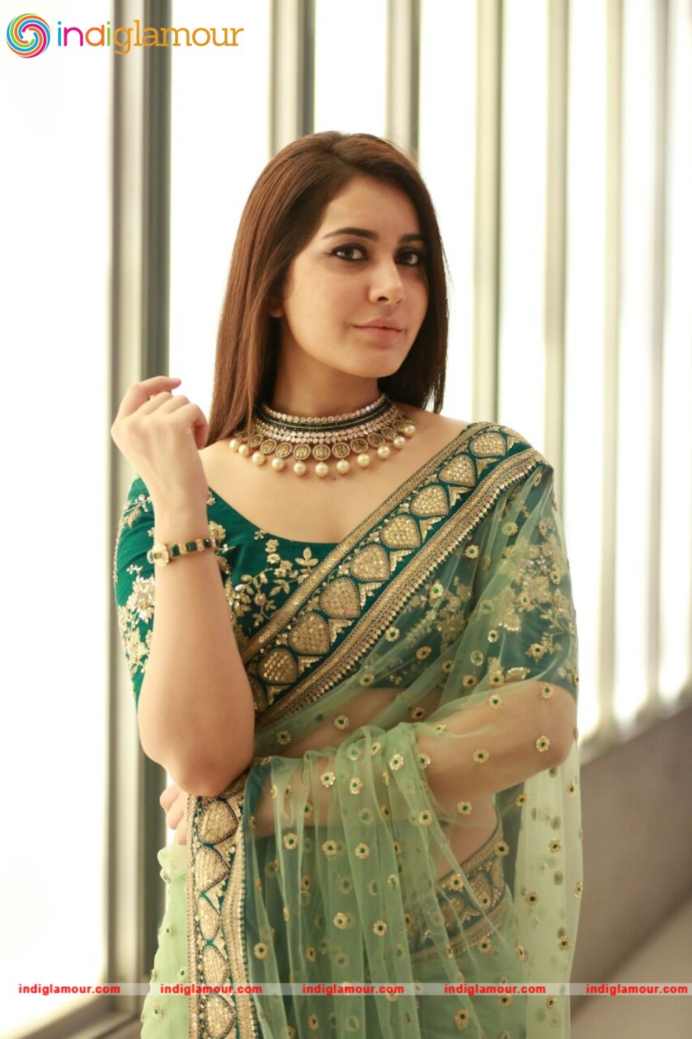 Raashi Khanna Actress hd photo