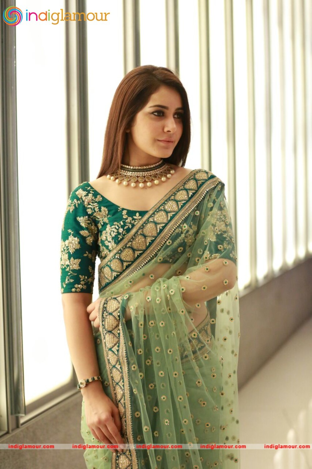 Raashi Khanna Actress hd photo