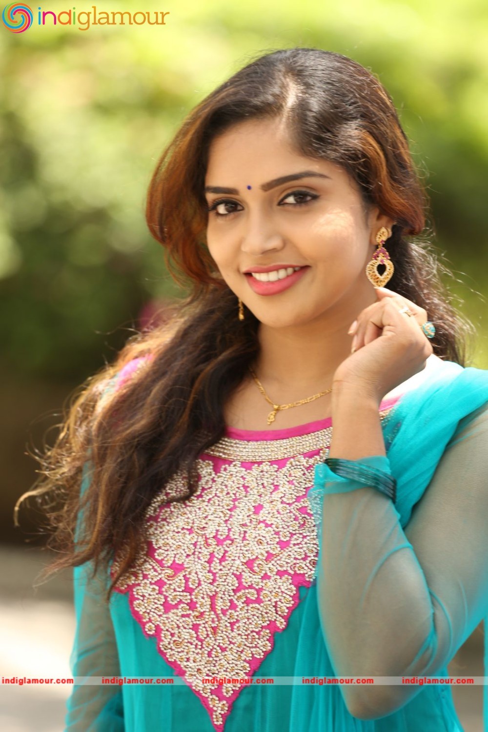 Karunya Actress hd photo