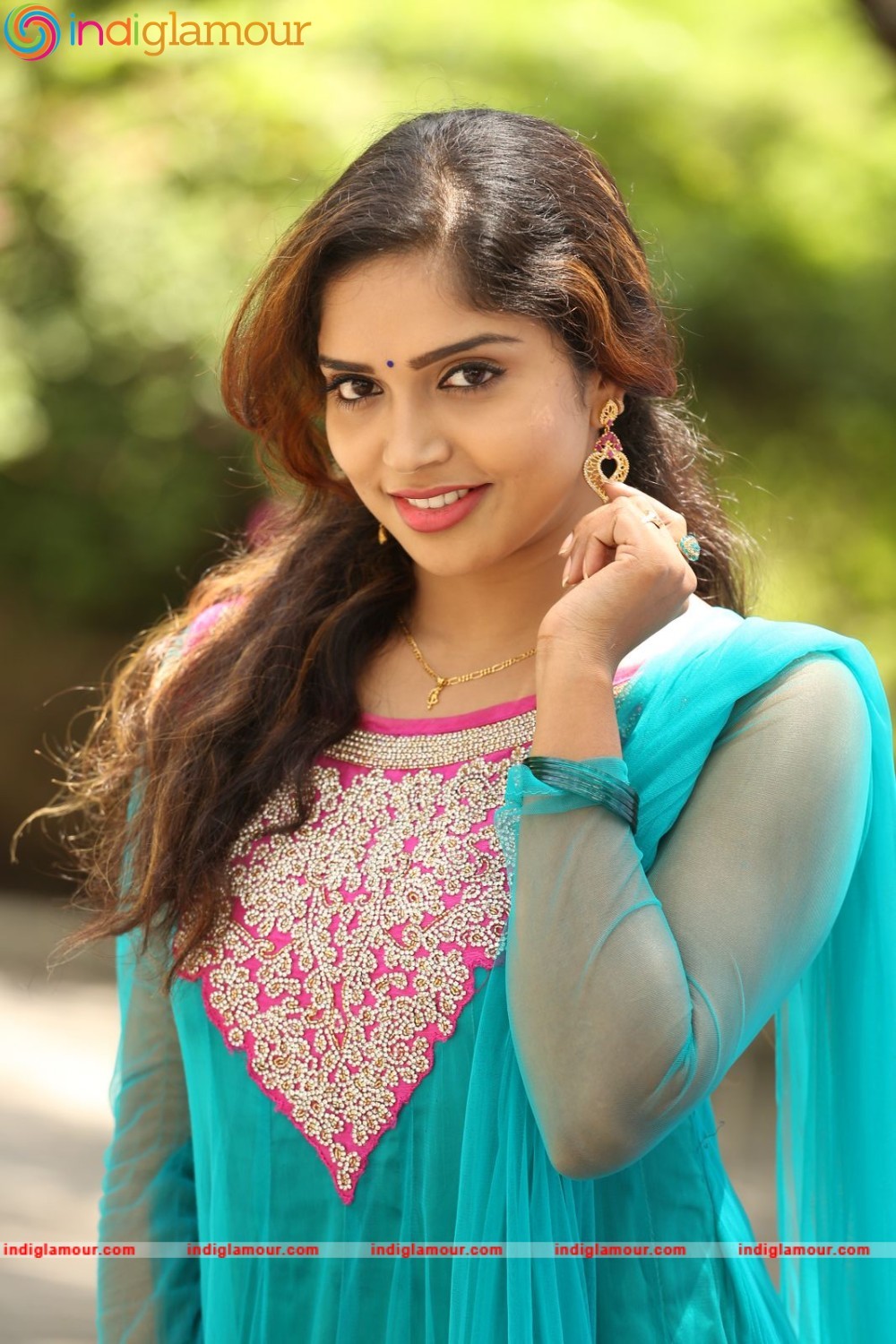 Karunya Actress hd photo