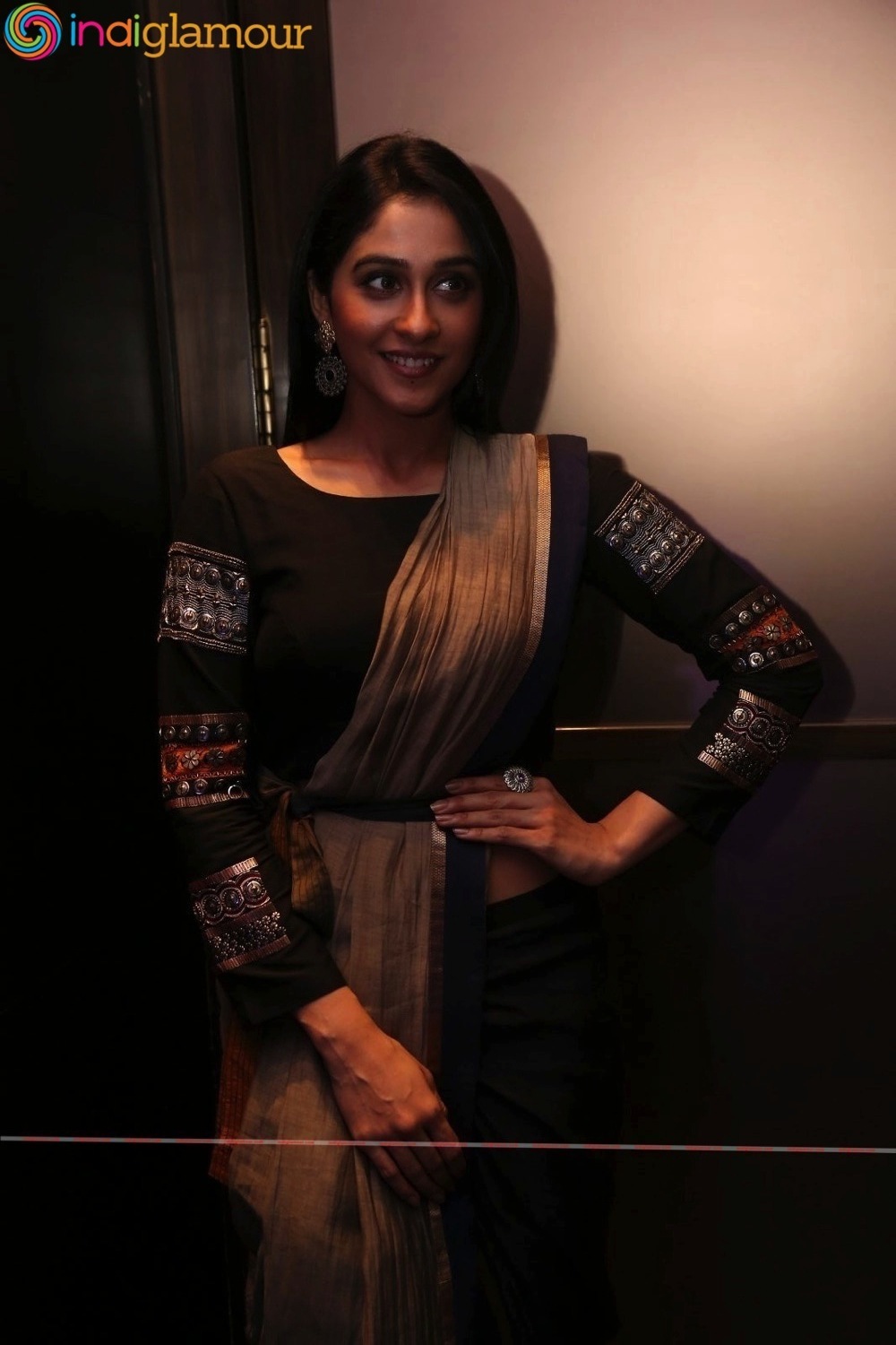 Regina Cassandra Actress hd photo