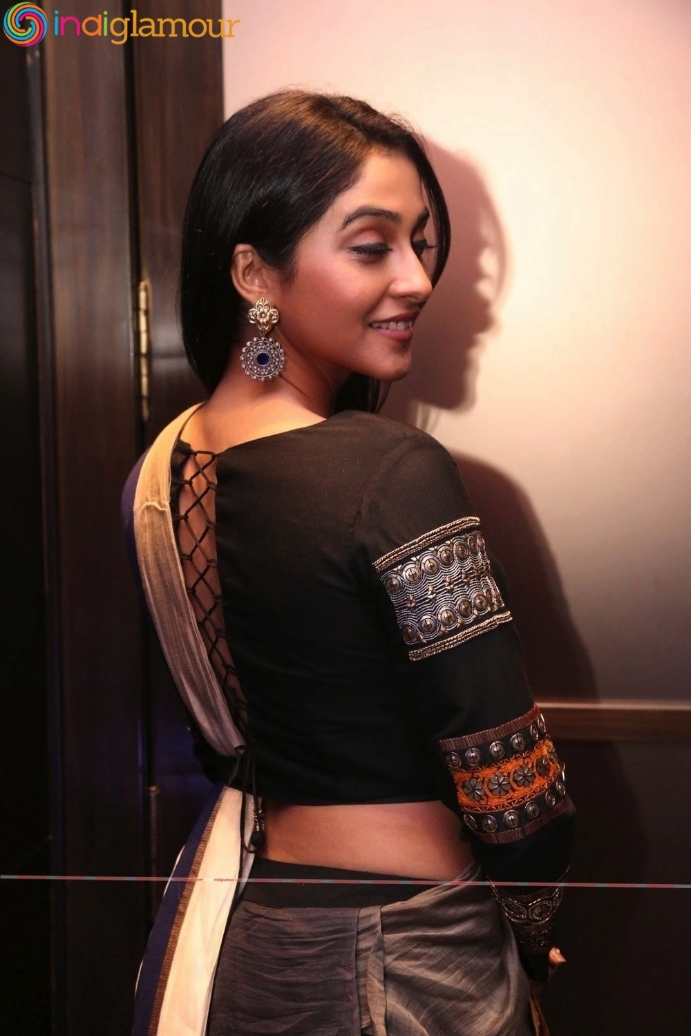 Regina Cassandra Actress hd photo