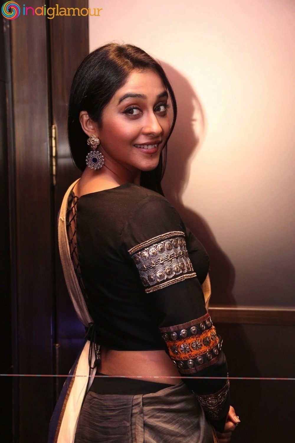 Regina Cassandra Actress hd photo