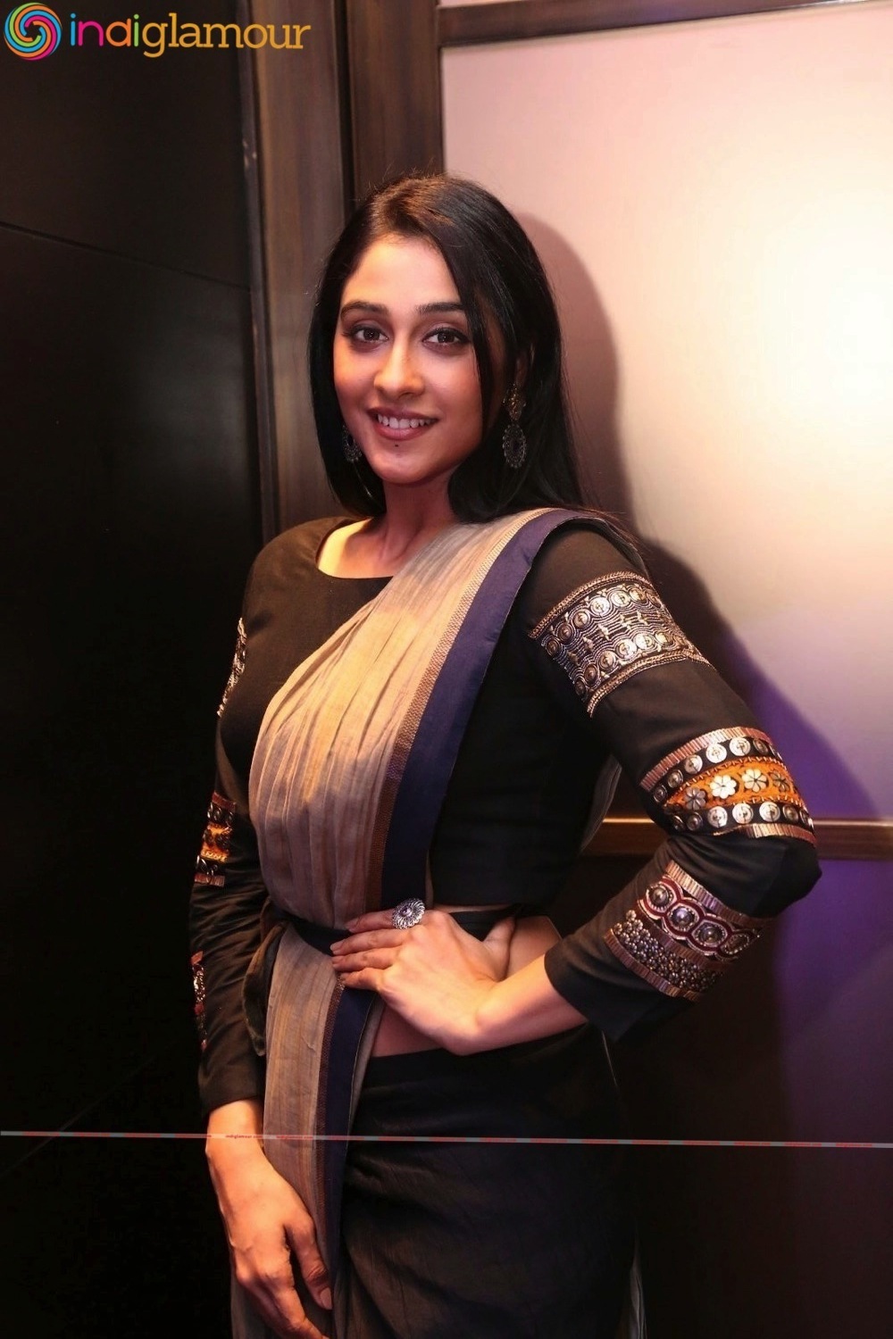 Regina Cassandra Actress hd photo