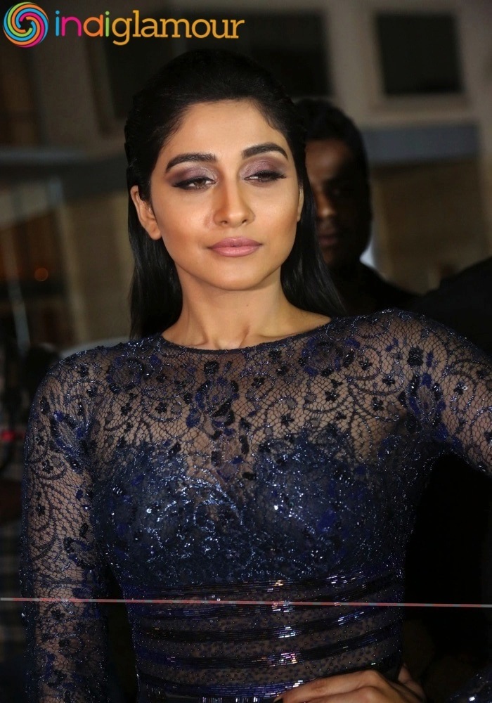 Regina Cassandra Actress hd photo