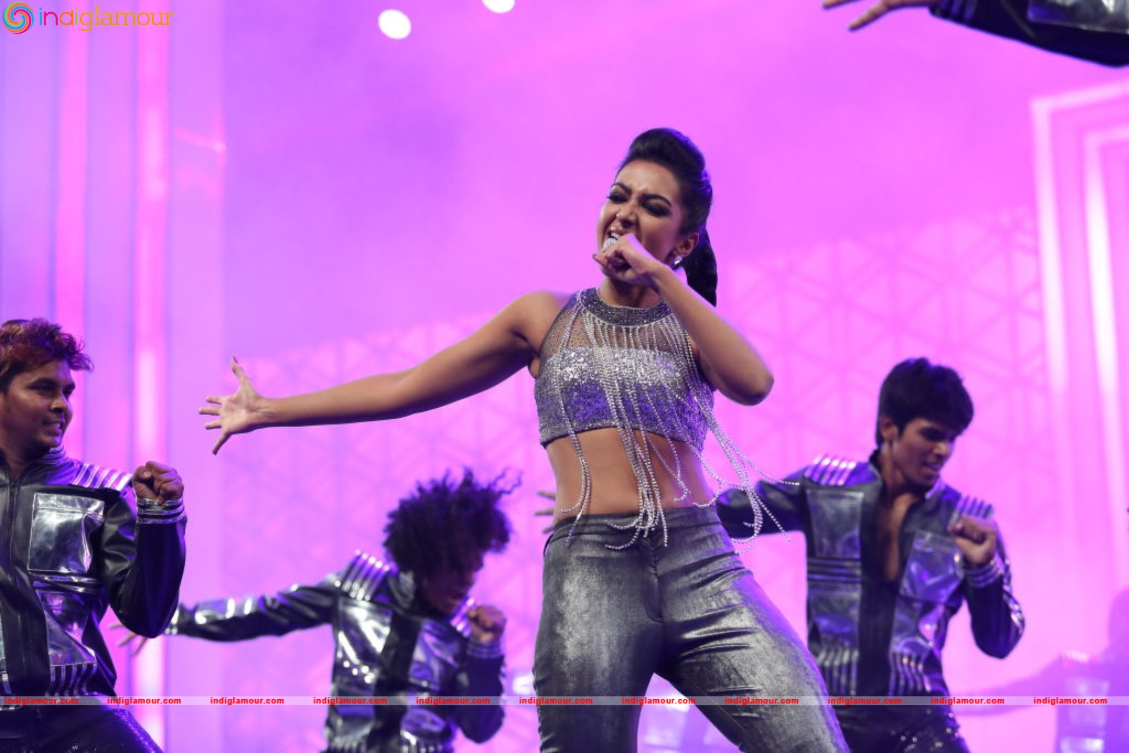 Catherine Tresa Actress hd photo
